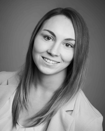Julia Hoffmann, Ansprechpartnerin bei der QVmed sales & service GmbH